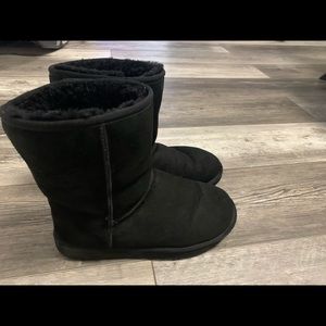 Ugg classic short boot, black